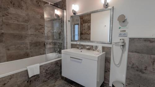 Comfort Double or Twin Room