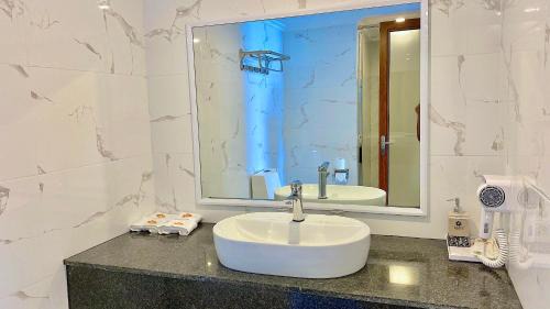 Deluxe Quadruple room Seaview with Balcony