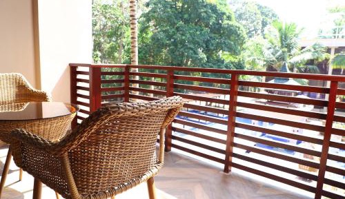 Lagoona Pool View