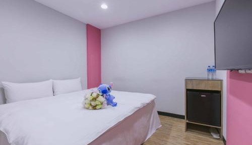 Exquisite Double Room (Without Window) 