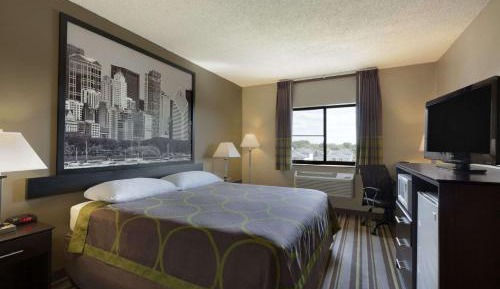 King Room - Non-Smoking
