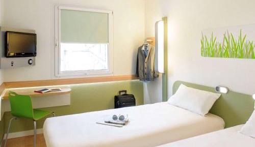 Standard Twin Room