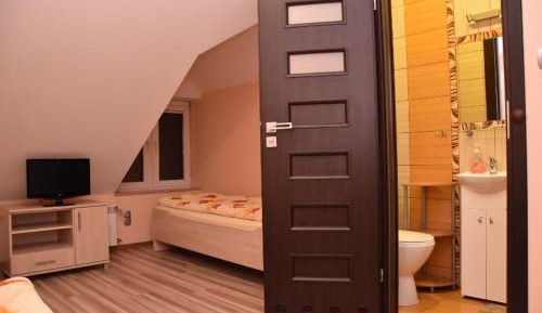 Triple Room with Private Bathroom