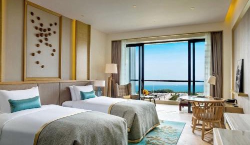 Luxury Twin Room with Ocean View and Club Access