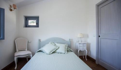 Single Room with Private Bathroom