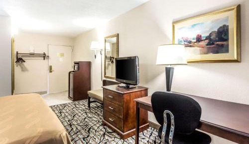 King Room - Non-Smoking