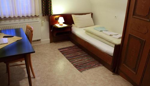 Standard Single Room with Shower