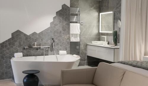 Suite Jacuzzi with Terrasse