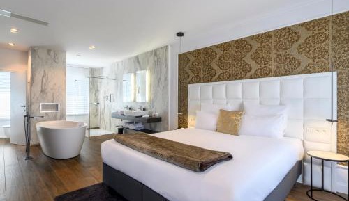 Penthouse Suite