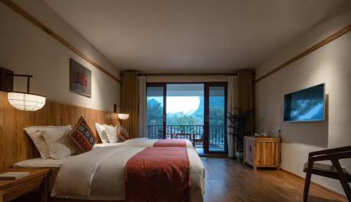 Twin Room with Balcony