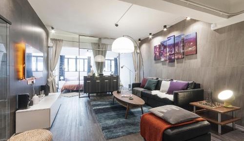 Deluxe Apartment