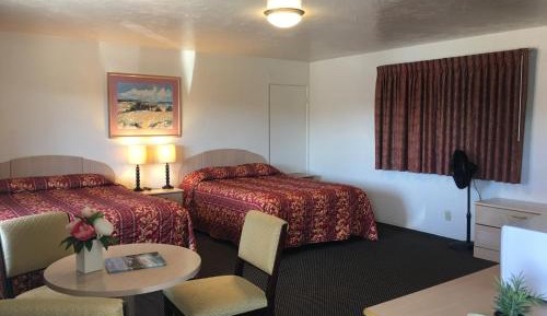 Standard Queen Room with Two Queen Beds