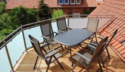 Apartment with Balcony
