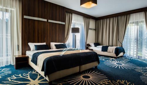 Deluxe Triple Room Apartments Building 