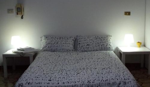 Deluxe Double or Twin Room with City View