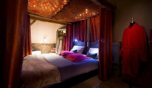 Deluxe Double Room with Shower
