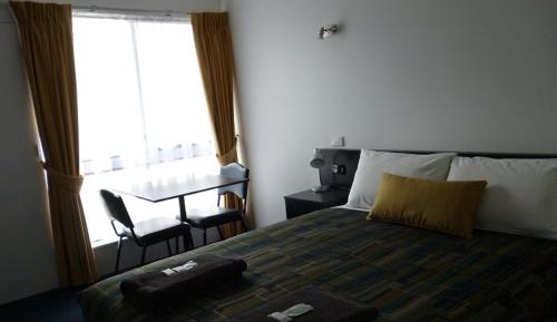 Standard Queen Room