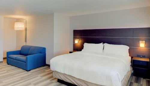 King Suite with Sofa Bed