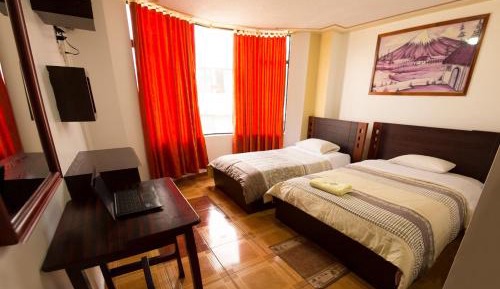 Twin Room with Private Bathroom