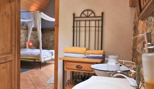 Deluxe Double Room with Bath