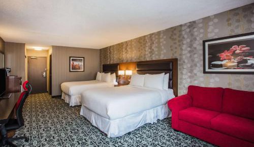 Queen Room with Two Queen Beds - Non-Smoking