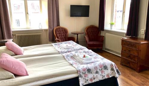 Twin Room with Shared Bathroom