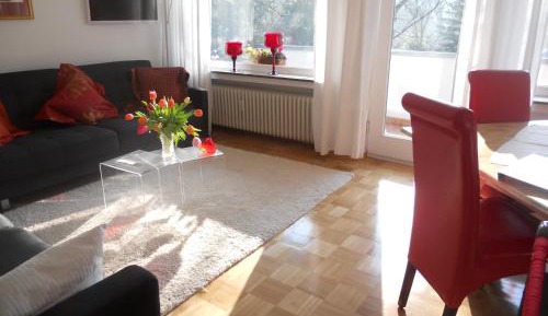 Apartment with Garden View