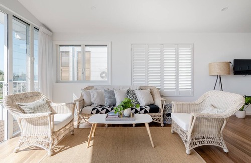 Bilinga House | Bilinga Beachfront Duplex Just Steps From the Sands
