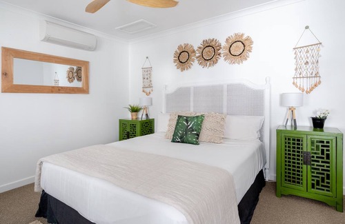 Bilinga House | Bilinga Beachfront Duplex Just Steps From the Sands