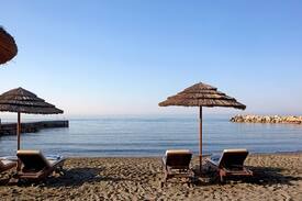 Potamos tis Germasogeias Apartment | Luxury room with private bathroom next to the sea
