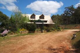 Lower Chittering Bed & Breakfast | Treetops Guest House