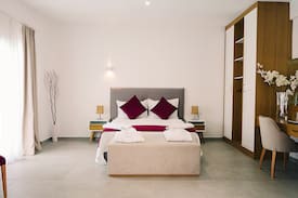 Stavros Bed & Breakfast | Suite Pool View-Stavros Beach Hotel