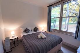 Bright Apartment | Elm Lodge Unit 4 - One Bedroom Unit