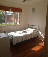Bilinga Apartment | Private Room at The Beach