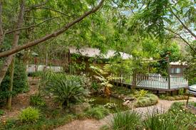 Wisemans Ferry Cabin | Forgotten Valley Sleeping up to 30