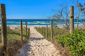 Maroochydore Apartment | Absolute Beachfront Apartment No. 11