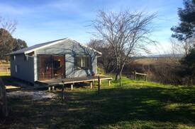 Heyfield Cabin | The Rainbow Cottage at Abington Farm