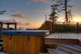 Ucluelet House | Big Beach Lodge - Ucluelet