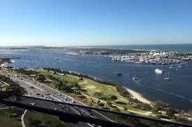 Southport Apartment | Amazing SEAVIEW 2 beds Apt@Heart of southport