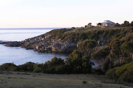 Chain Of Lagoons House | Wardlaw Point Self Cont