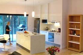 Pokolbin Villa | Deja Vu Estate · Deja Vu Estate - award winning 5 star luxury and seclusion in Hunter Valley Wine Country