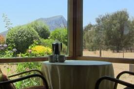 Dunkeld Bed & Breakfast | Comfortable home, stunning views