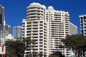 Surfers Paradise Apartment | Moroccan Resort Ocean View APR high floor