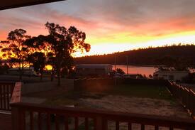 Murdunna House | Island Views - Murdunna