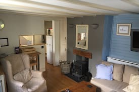 Laxey Cabin | Amulree Holiday Cottage next to Laxey river.