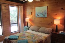 Sisters Beach House | Platypus Chalet