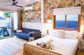 Byron Bay Hotel | Garden Room 1