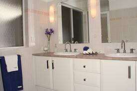 Hillarys Bed & Breakfast | Travillas - 100% privacy is yours!