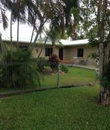 Clare House | Queen Bed & Breakfast in Clare Qld
