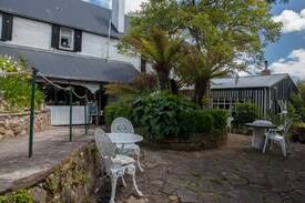 New Norfolk Bed & Breakfast | Old Colony Inn